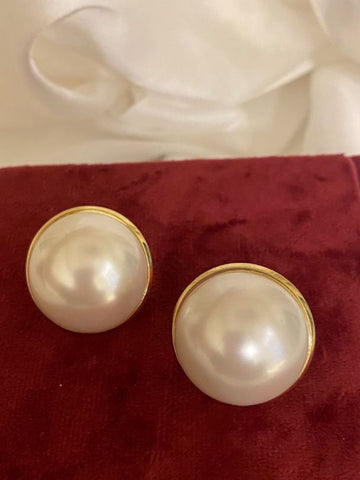 Pearly Pearl Earrings