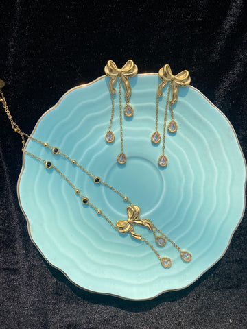 Bowtiful Chain and Earing